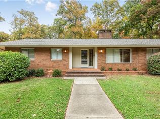 2824 Regency Dr, Winston Salem, NC 27106