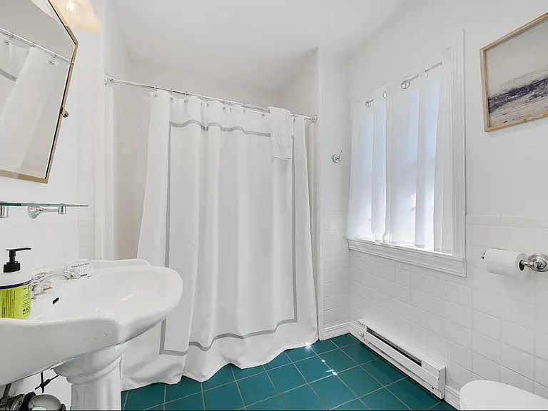 1355 Sunset Ave — Photo 8