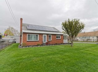 1081 Laura St, Schenectady, NY 12306