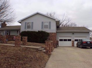 2515 La Cruz Ct, Emporia, KS 66801