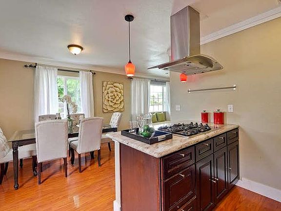 5th image of 3165 Gavota Ave