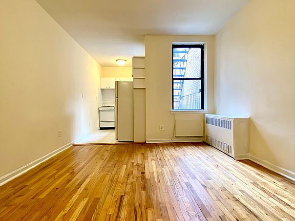 4th image of 433 E 83rd St APT 5C