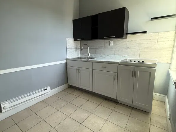 3608 N Marshall St Floor 3, Philadelphia, PA 19140