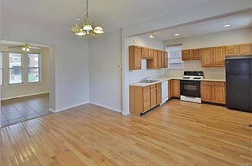 1st image of 5919 Pershing Ave