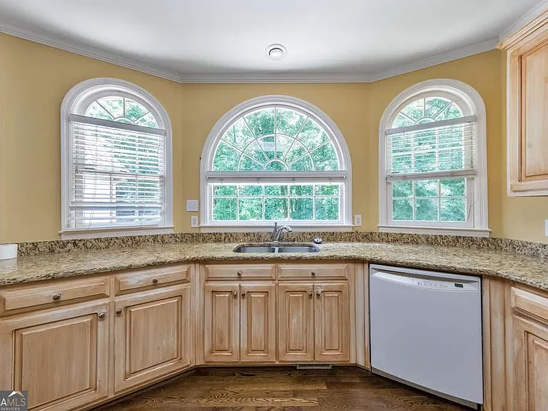 5321 Edgerton Dr — Photo 12