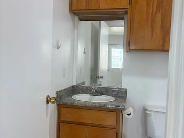 881 W El Monte Way — Photo 8