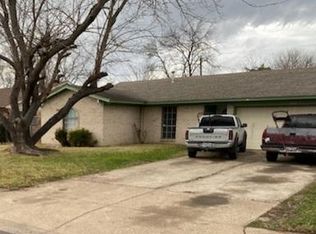 9533 Glengreen Dr, Dallas, TX 75217