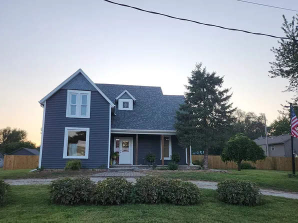 606 East St, Lathrop, MO 64465