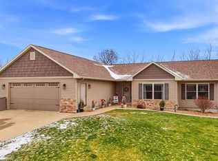 1804 S Meadow View Ave, Mount Pleasant, IA 52641
