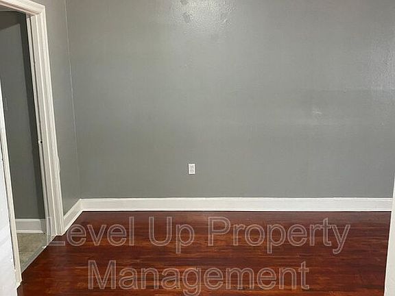 3rd image of 2742 Itasca Dr