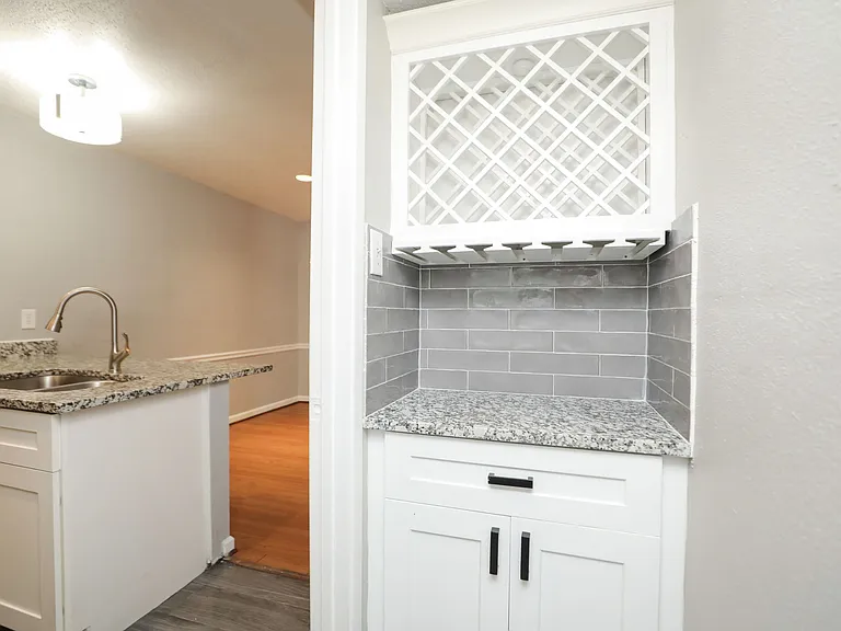 2100 Wilcrest Dr #B — Photo 28