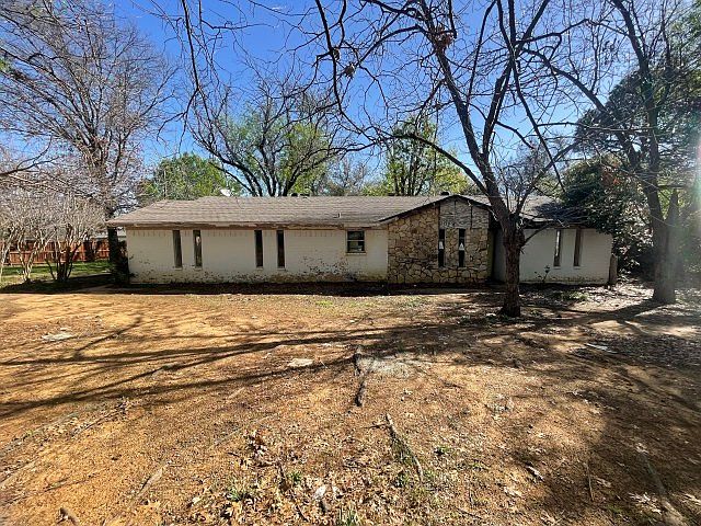 1st image of 8001 Storie Rd