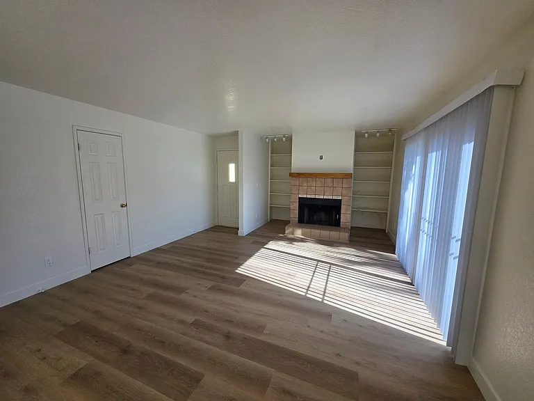HOUSE C25 1800th Clb — Photo 6