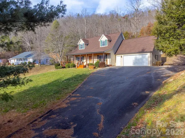 161 Rock Field Way, Sylva, NC 28779