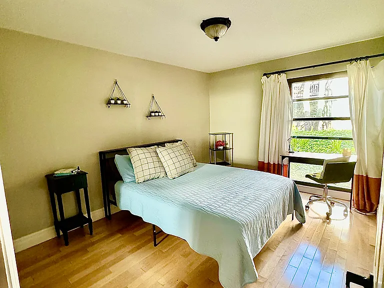 second bedroom