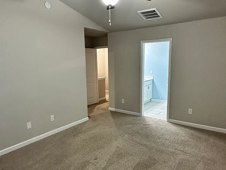 8037 Alderton Ln — Photo 10