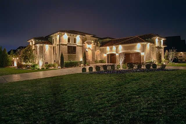 1st image of 1542 Avellino Cir