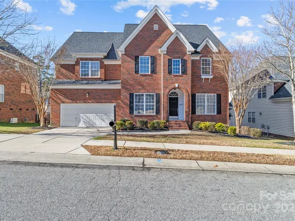 3214 Grandeur Rd, Charlotte, NC 28269