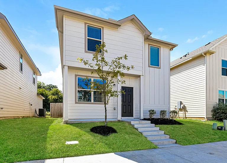 5640 Willamette Dr — Photo 3