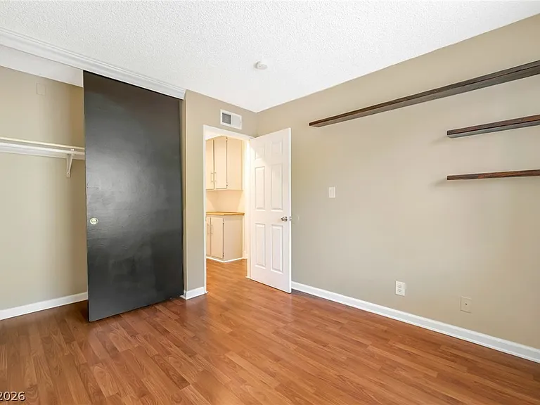 4565 Meridian Dr — Photo 13
