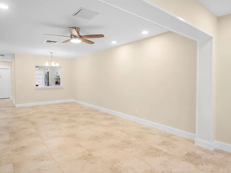 1111 Mahogany Way #76-B — Photo 11