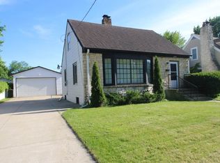 299 Grand Ave, Loves Park, IL 61111