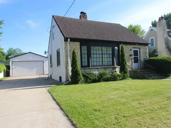 299 Grand Ave, Loves Park, IL 61111