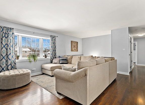4th image of 1660 Highland Blvd