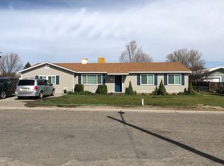210 N Jordan St, Bloomfield, NM 87413