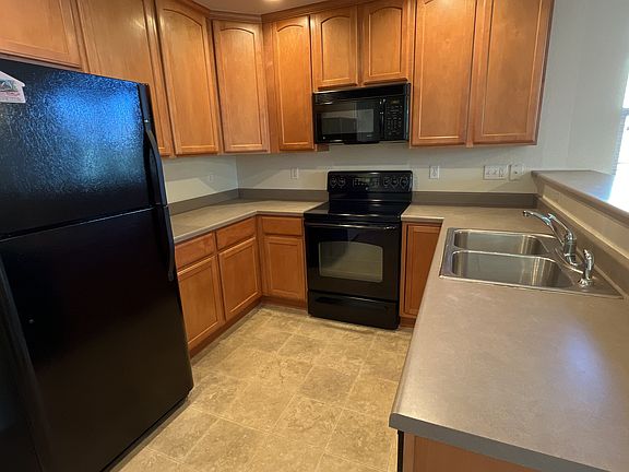 8744_eckberg_c_08292023