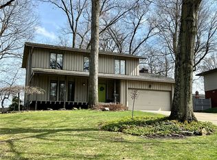 124 Florence Blvd, Munroe Falls, OH