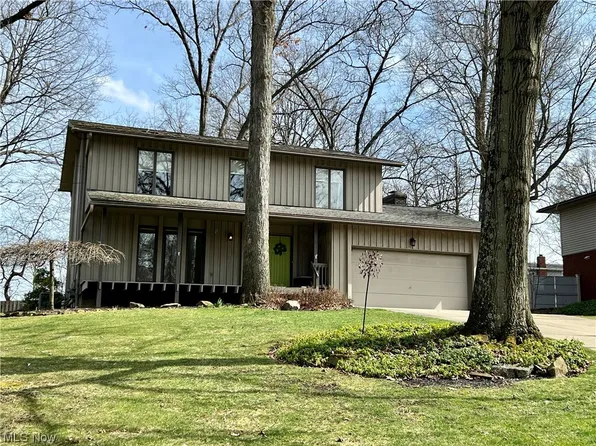 124 Florence Blvd, Munroe Falls, OH 44262