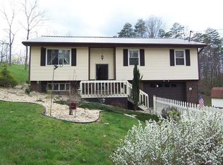 742 Meadville Rd, Davisville, WV 26142