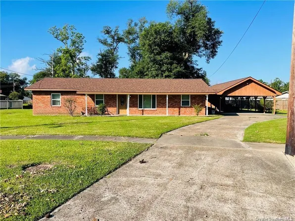 1610 Briarwood St, Sulphur, LA 70663