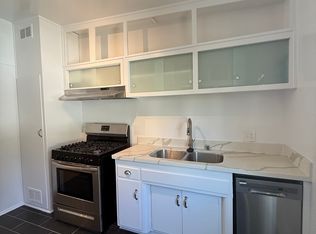 11825 Laurelwood Dr #29, Studio City, CA 91604