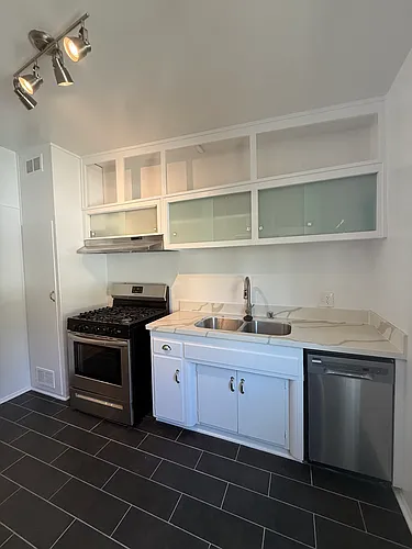 11825 Laurelwood Dr #29 Photo 1