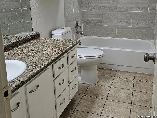 2 bed, 2.5 bath, 1036 sqft, $1,575 — Photo 4