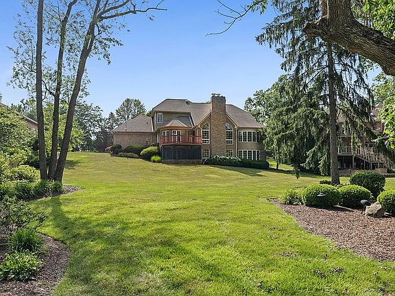 4th image of 4056 Glenmoor Rd NW