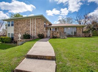1301 Cliff Ct, Edgecliff Village, TX 76134