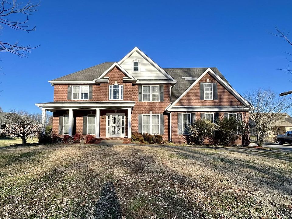 1st image of 2605 Steeplechase Ct