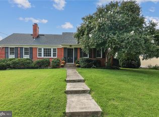 2808 Pierpont St, Alexandria, VA 22302