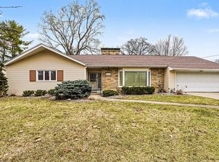 145 Pleasantview Dr, Battle Creek, MI 49017