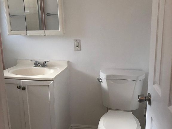 2nd image of 5619 York Blvd APT 1