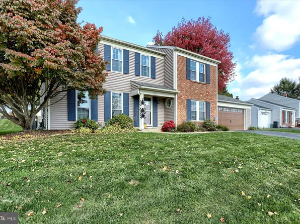 2577 Split Rail Dr, East Petersburg, PA 17520