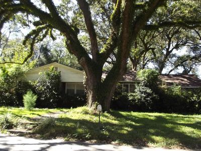 1921 Highland Forest Dr, Mobile, AL, 36618