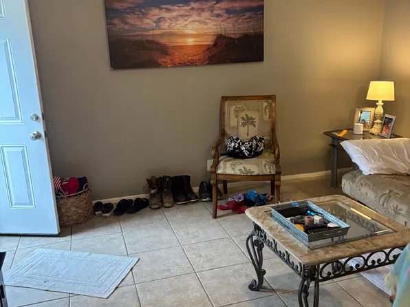 1641/1643 Maple Dr, Fort Myers, FL 33907