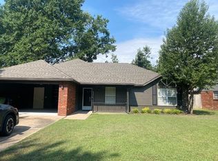 602 N 37th Pl, Rogers, AR 72756