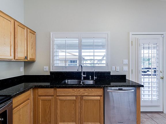 3rd image of 3494 E Bellerive Pl