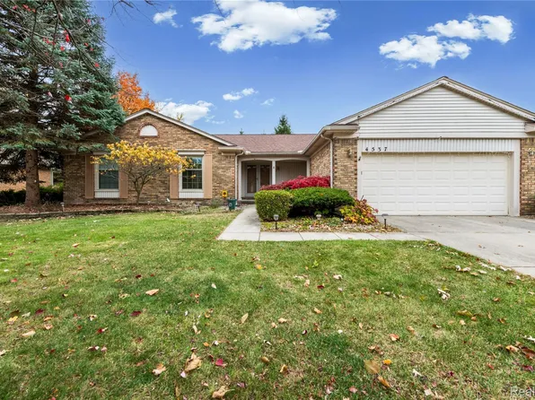 4537 Whisper Way Dr, Troy, MI 48098