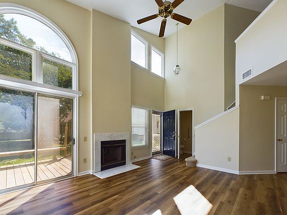 5th image of 815 Shoal Creek Trl